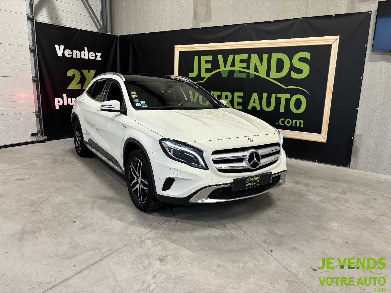 MERCEDES GLA