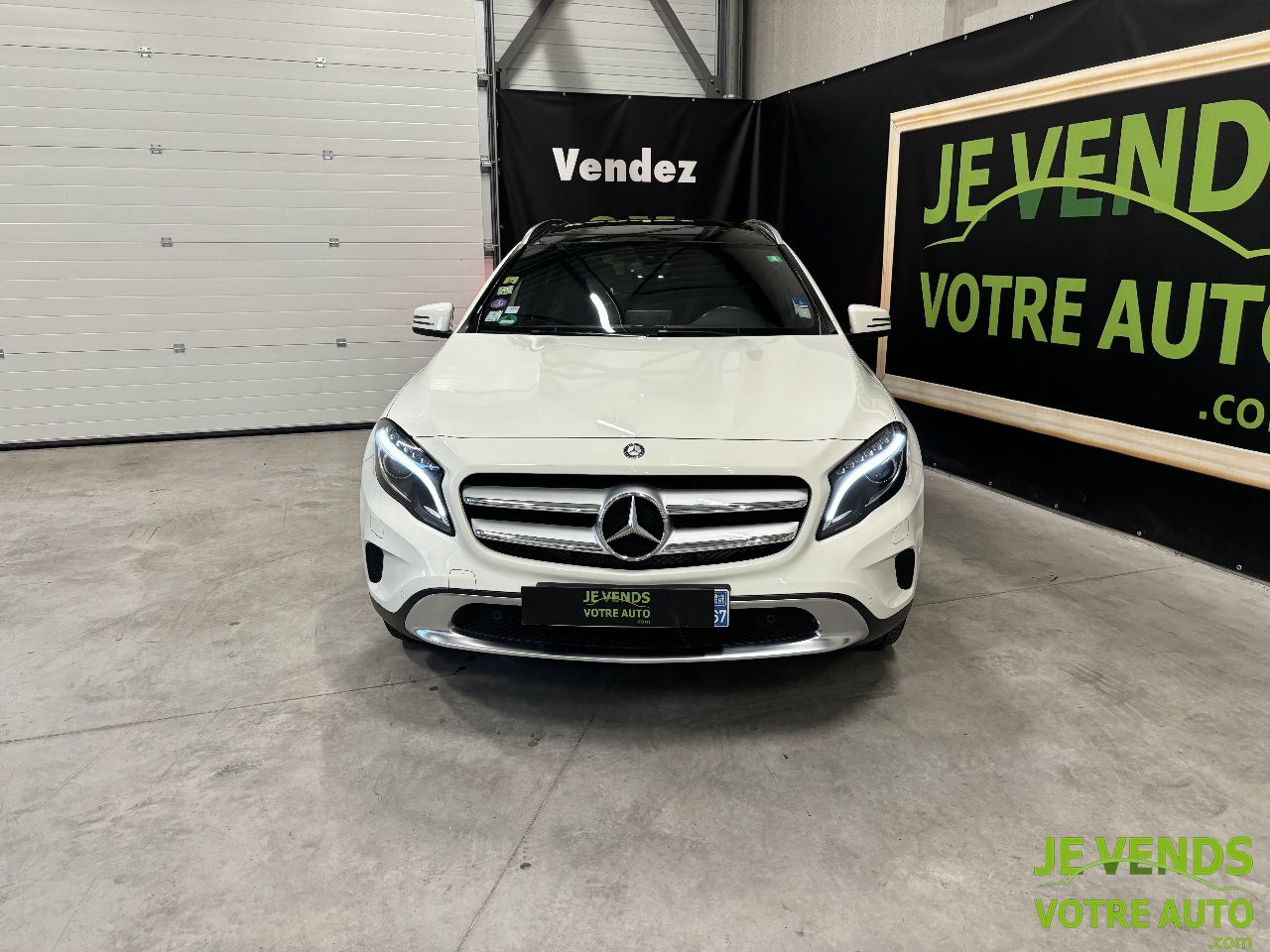 MERCEDES GLA