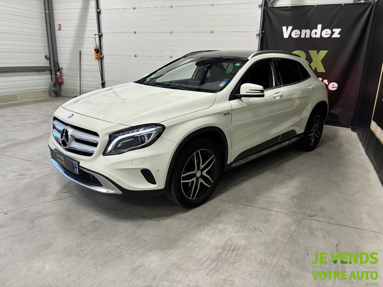 MERCEDES GLA