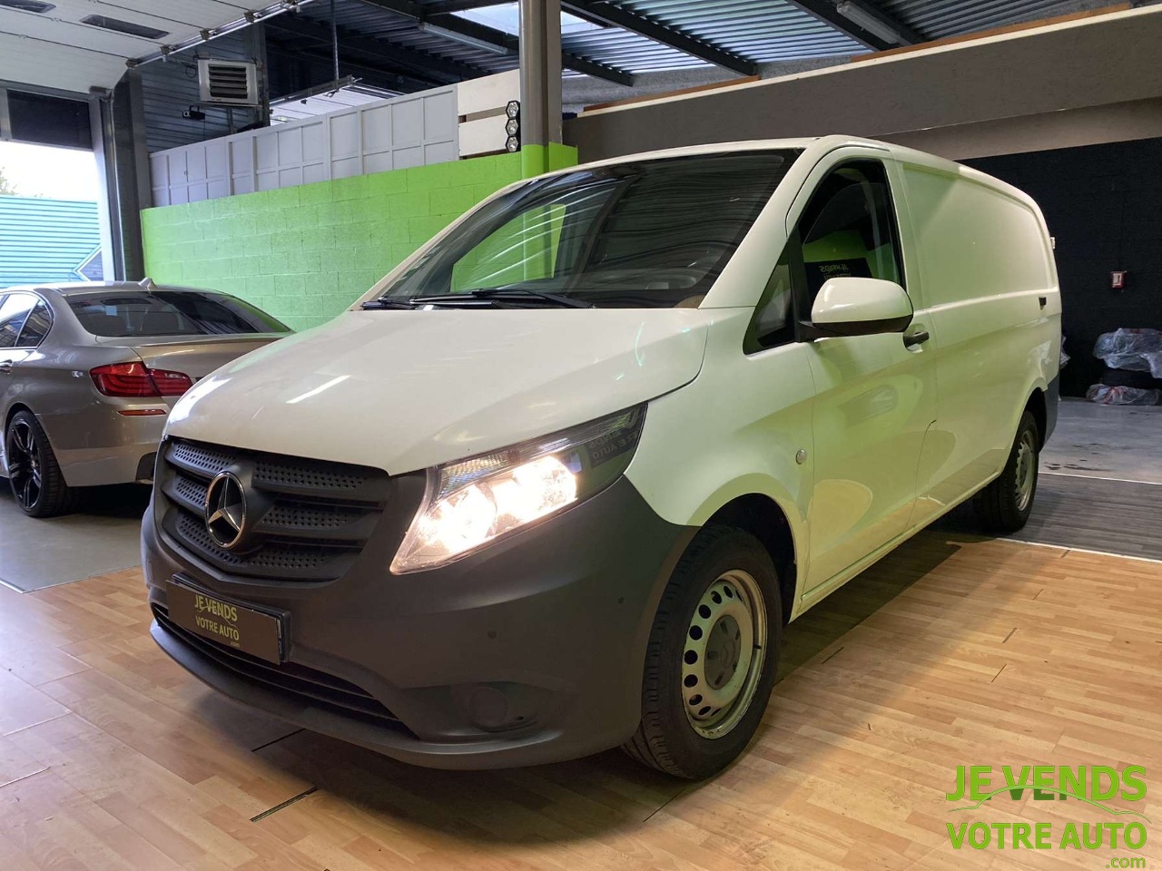 MERCEDES VITO