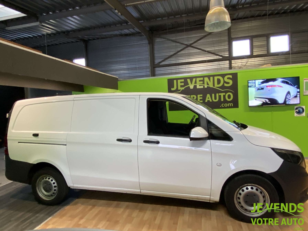 MERCEDES VITO