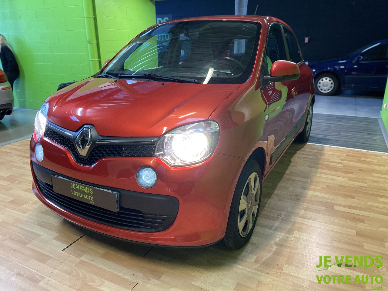 RENAULT TWINGO