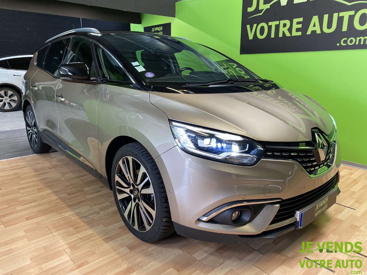 RENAULT GRAND SCENIC