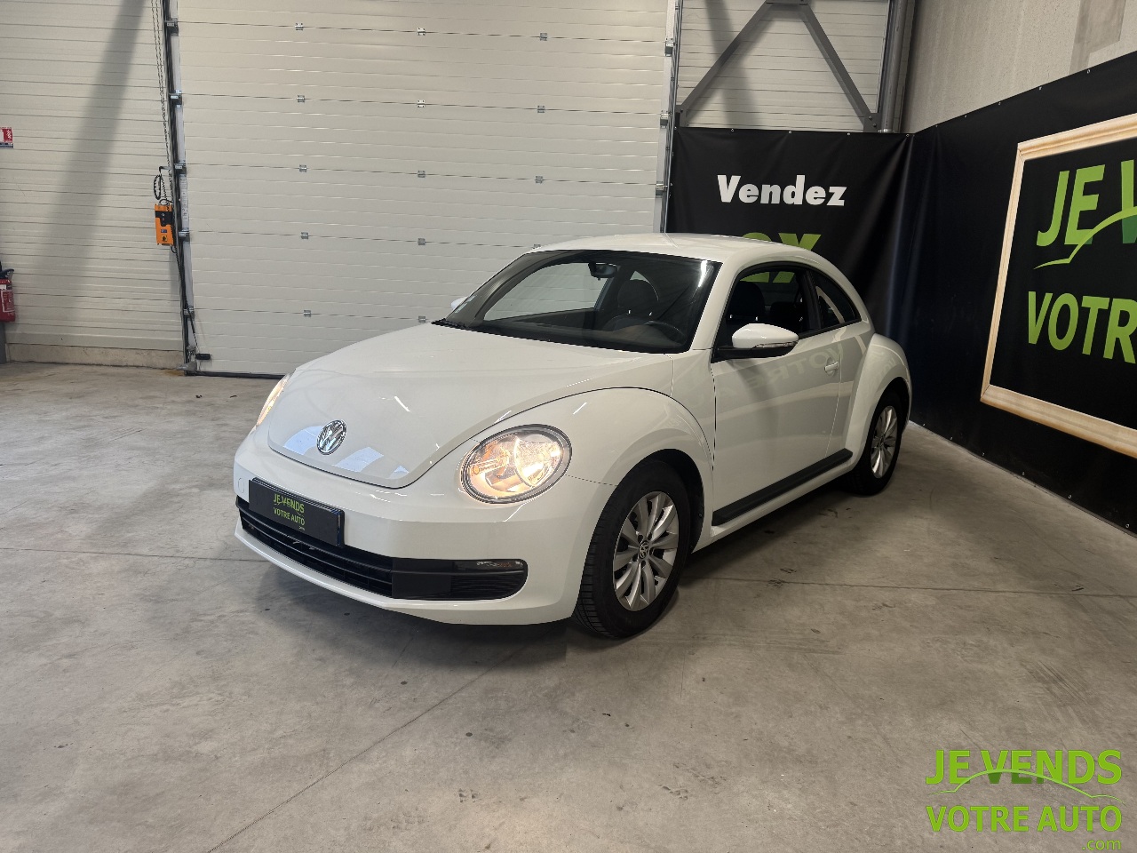 VOLKSWAGEN BEETLE