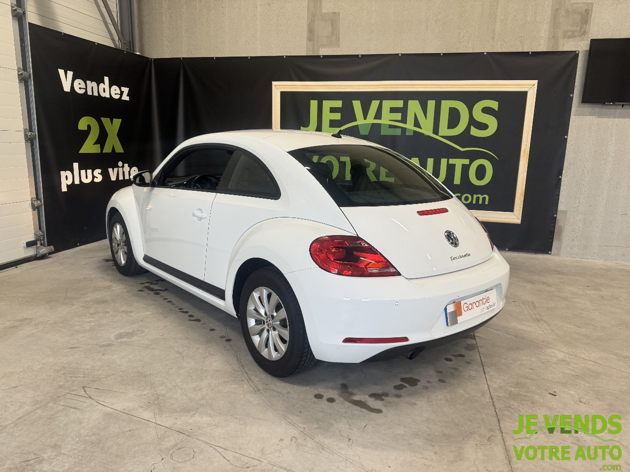 VOLKSWAGEN BEETLE