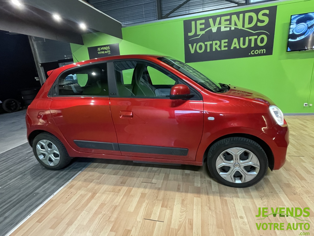 RENAULT TWINGO