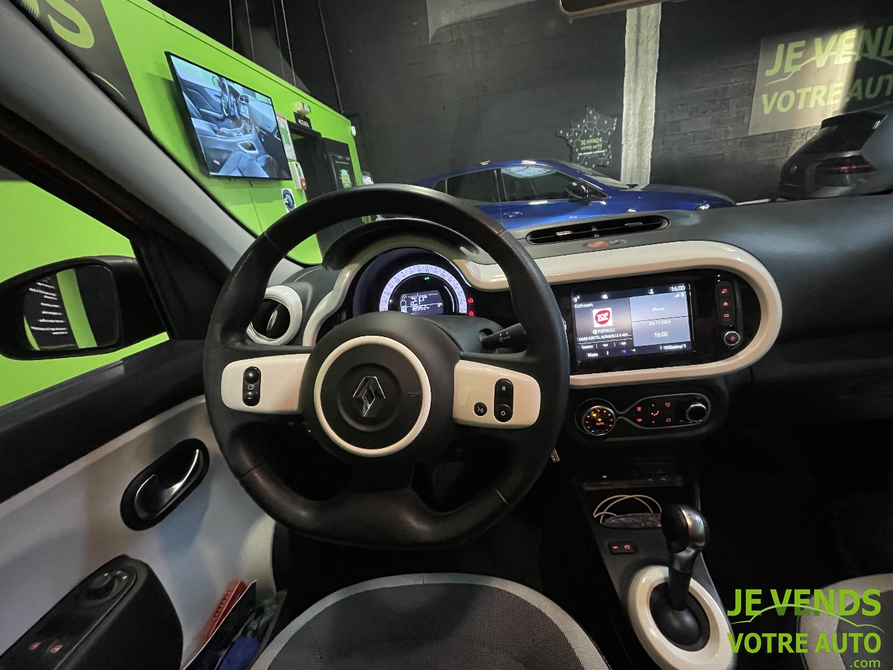 RENAULT TWINGO