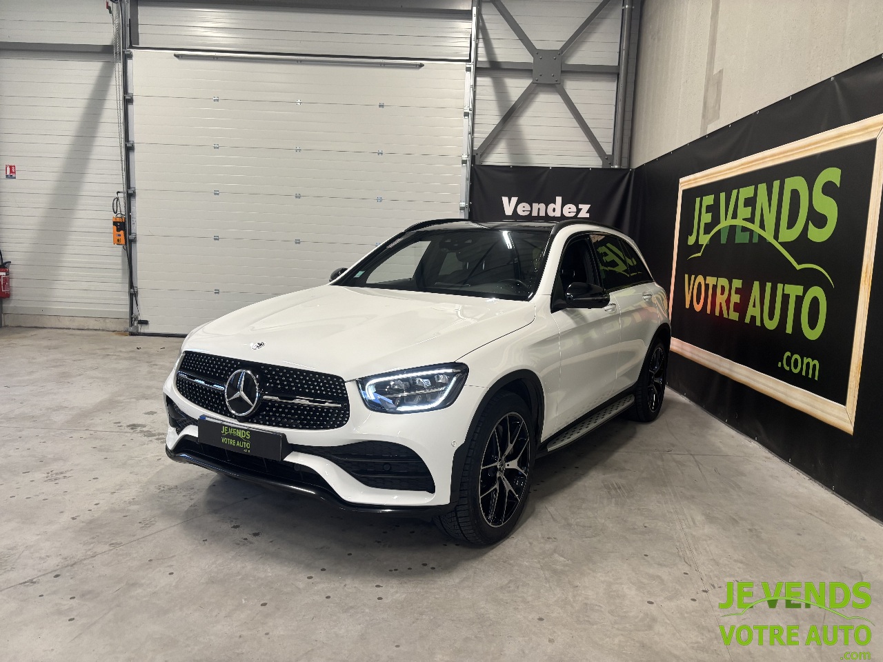 MERCEDES GLC