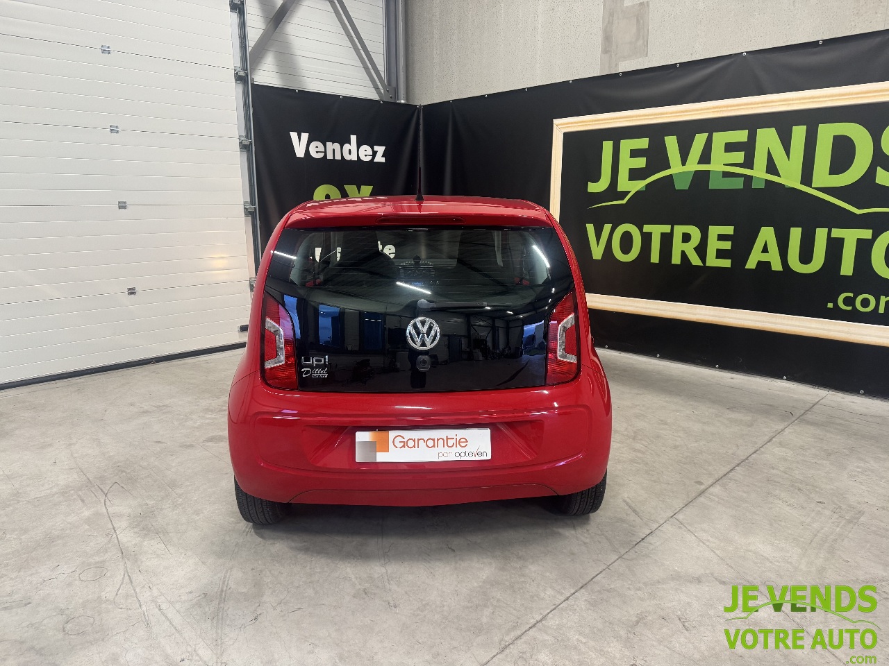 VOLKSWAGEN UP