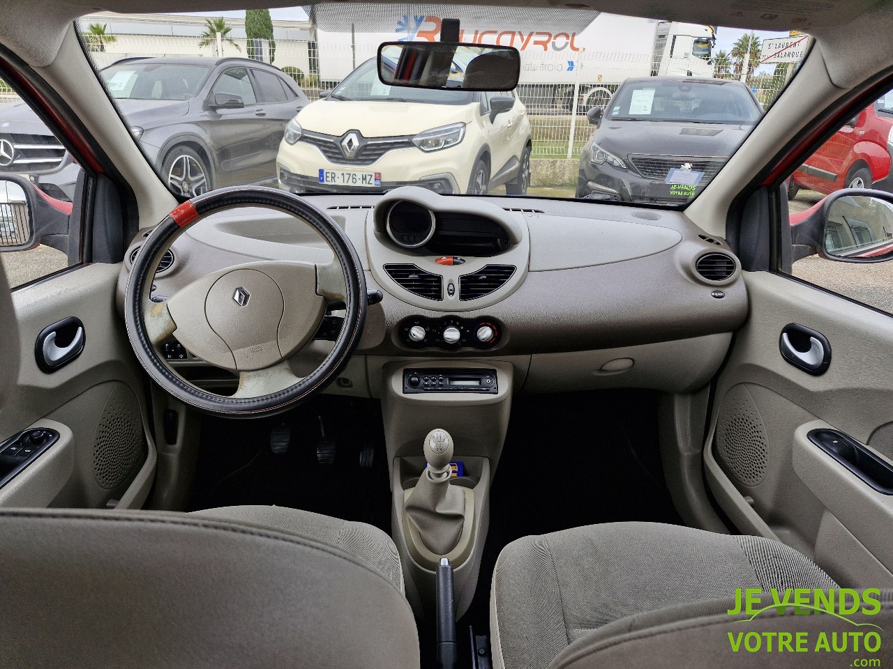 RENAULT TWINGO