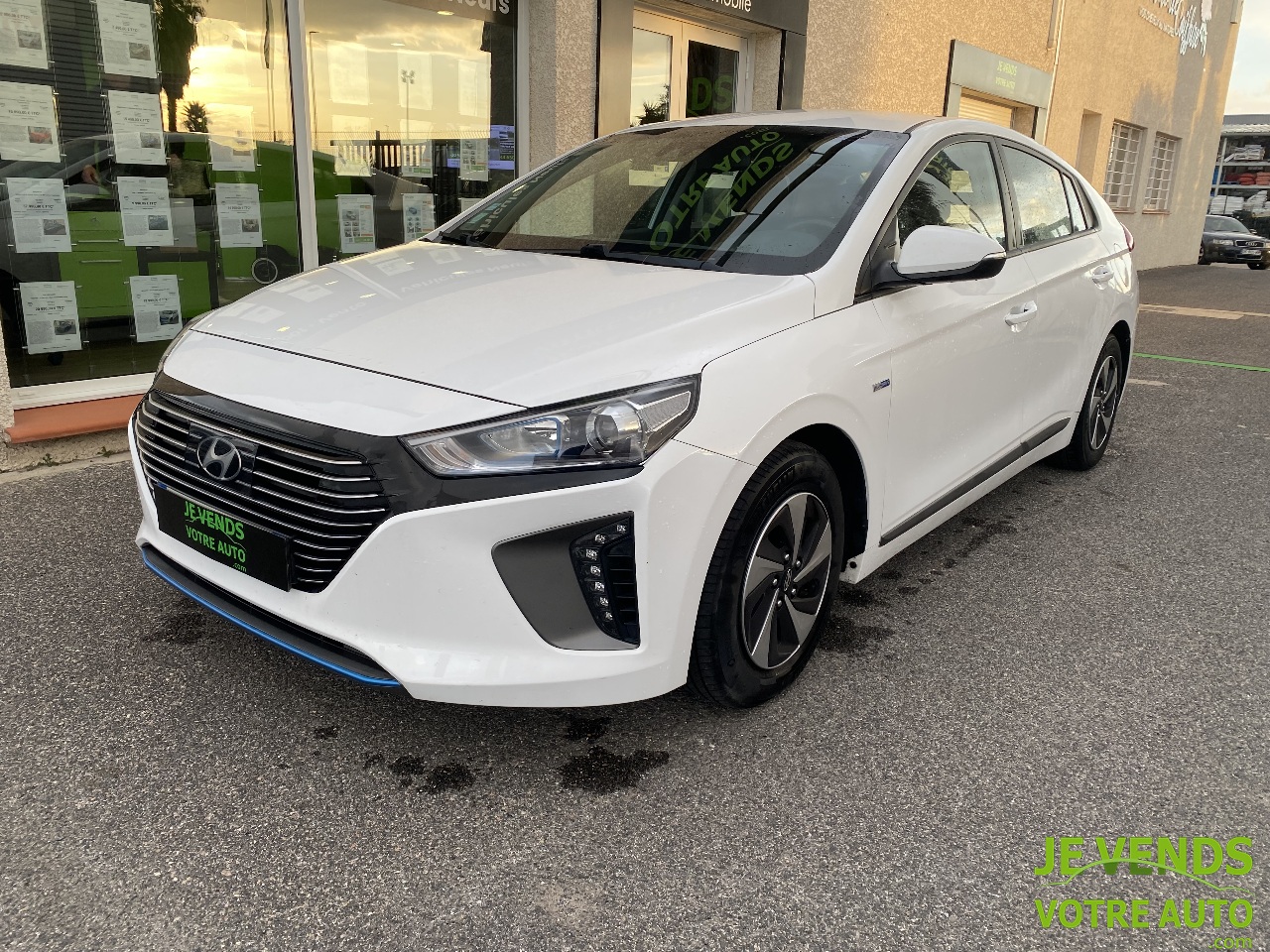 HYUNDAI IONIQ