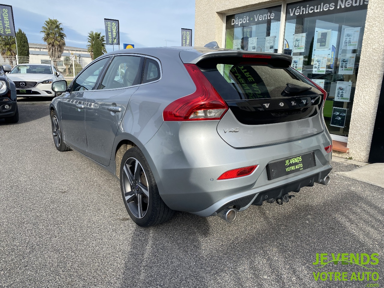 VOLVO V40