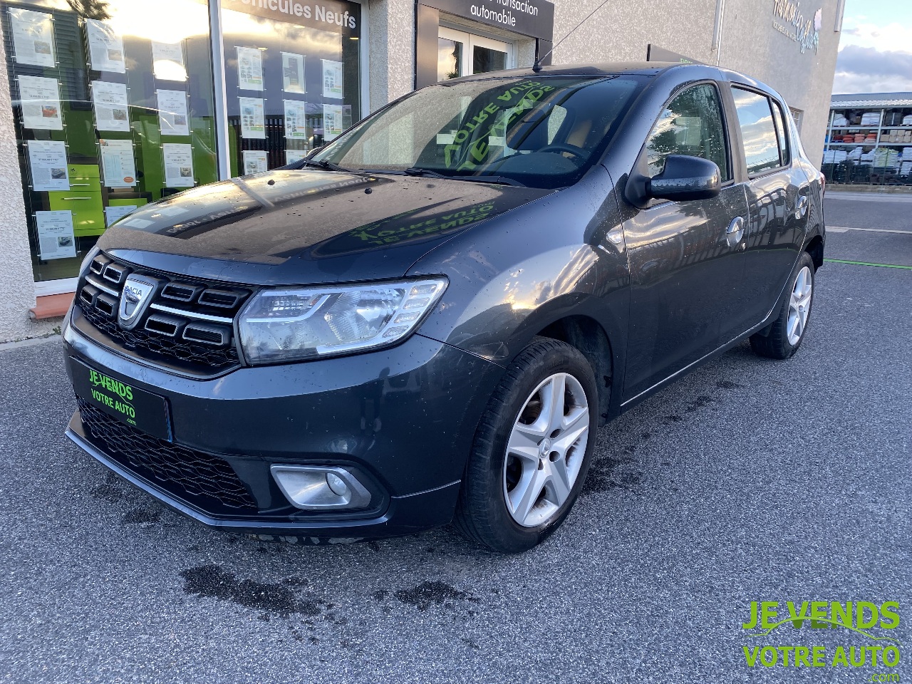 DACIA SANDERO