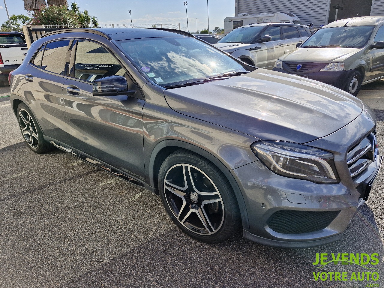 MERCEDES GLA