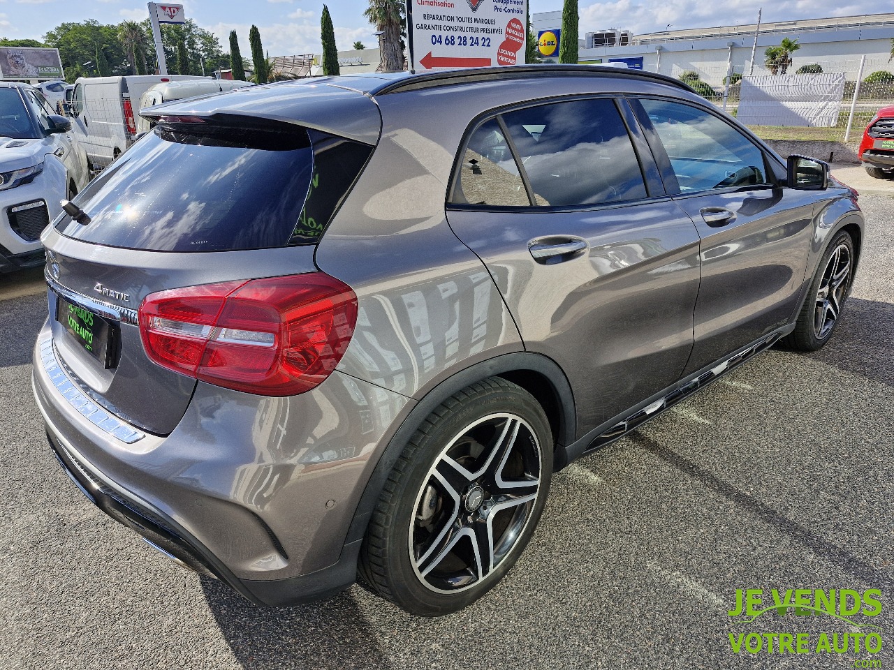 MERCEDES GLA