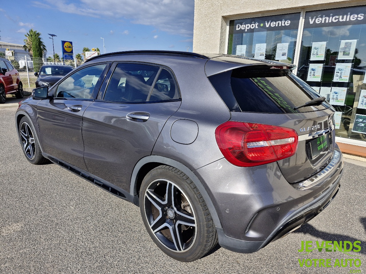 MERCEDES GLA