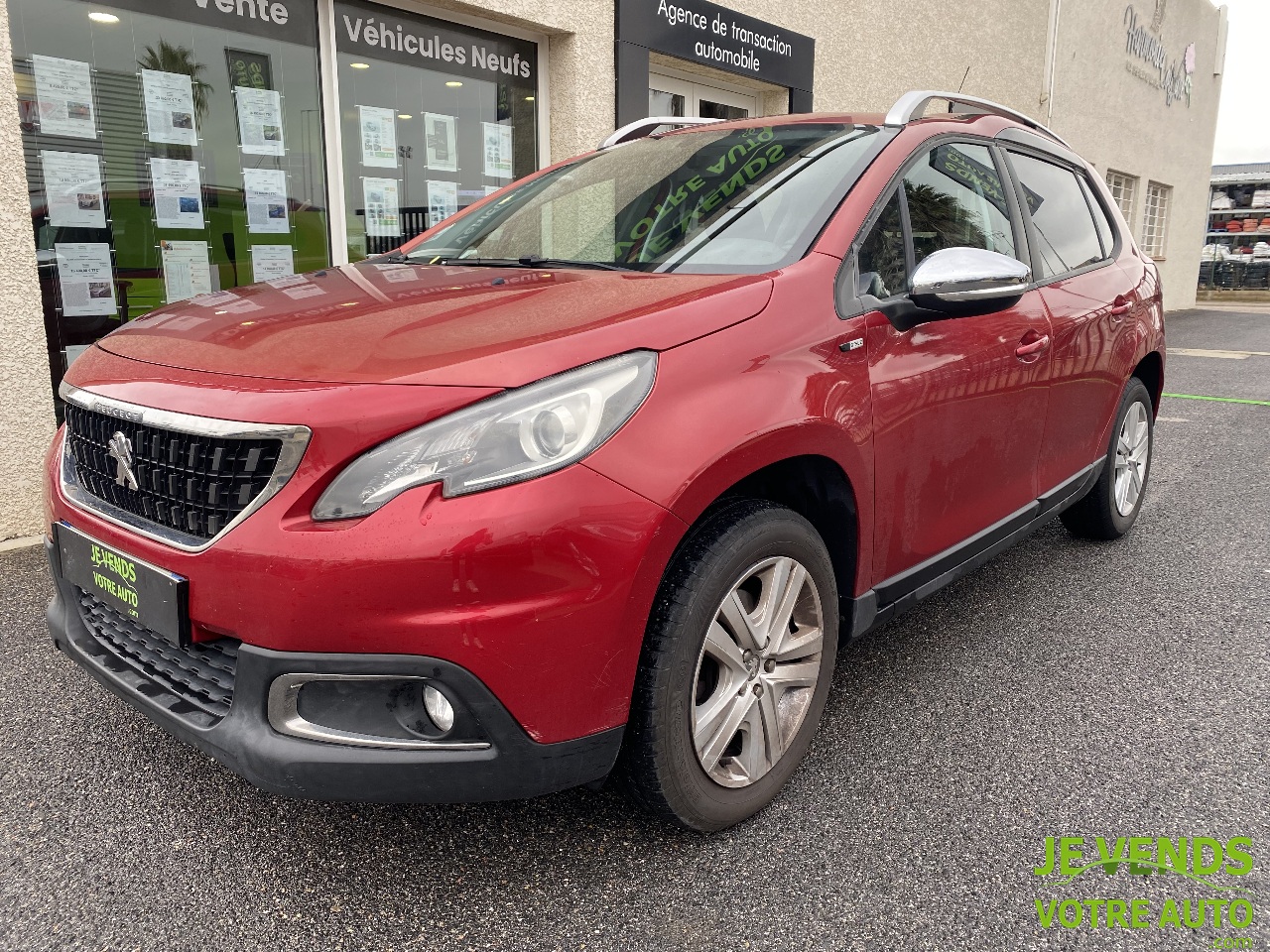 PEUGEOT 2008