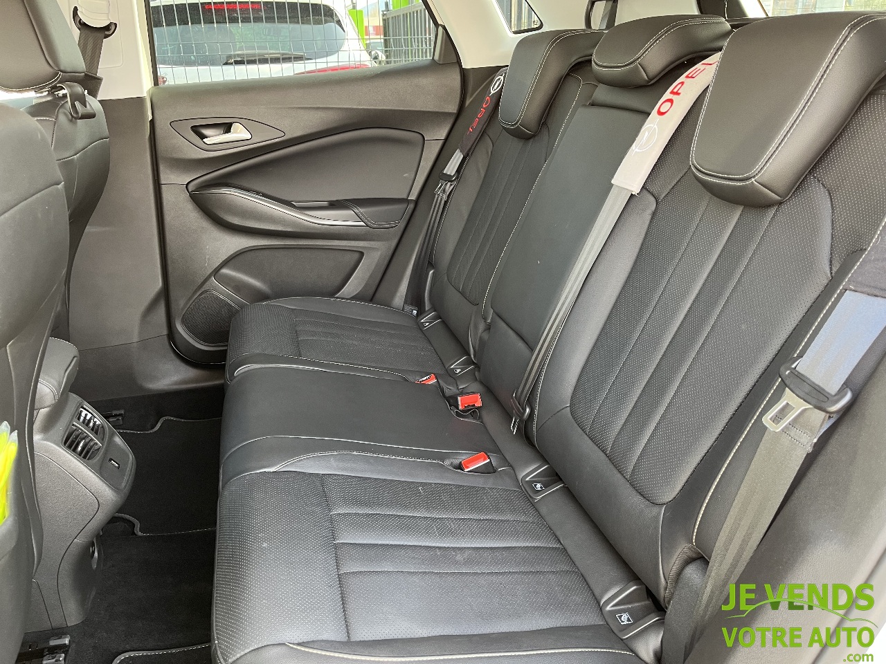 OPEL GRANDLAND X