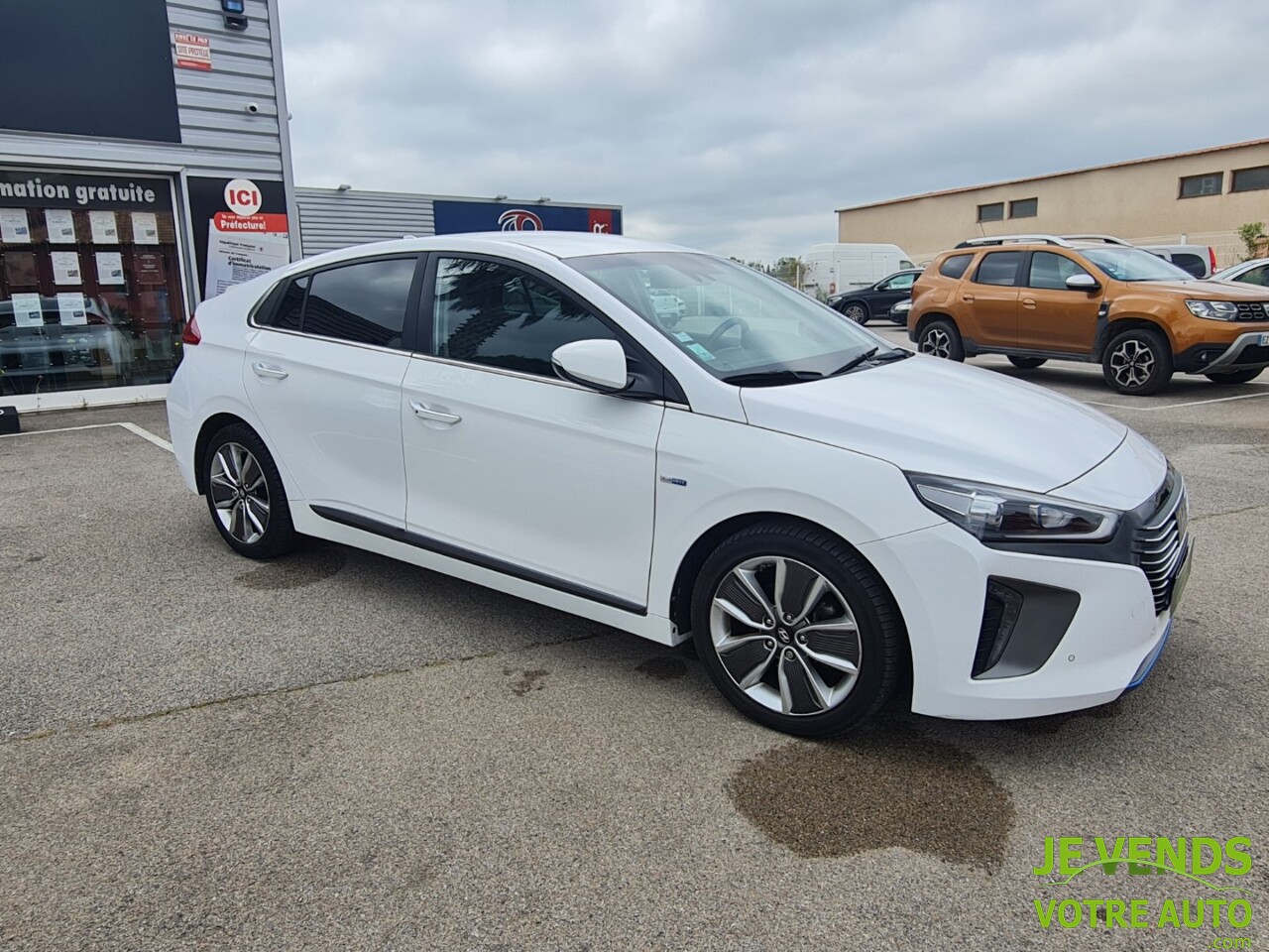 HYUNDAI IONIQ