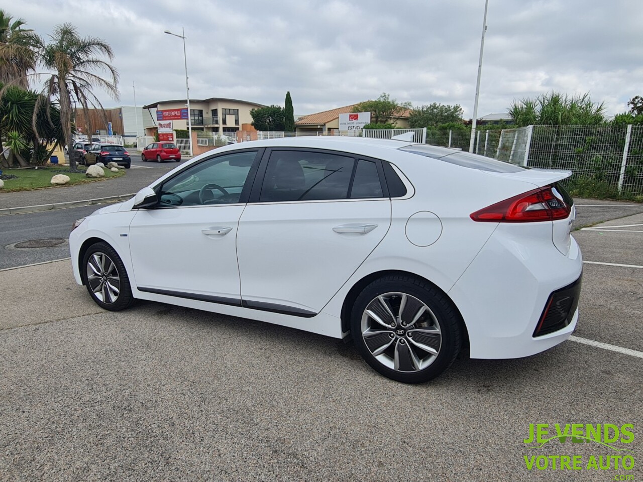 HYUNDAI IONIQ