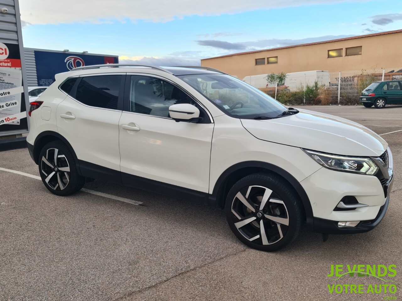 NISSAN QASHQAI