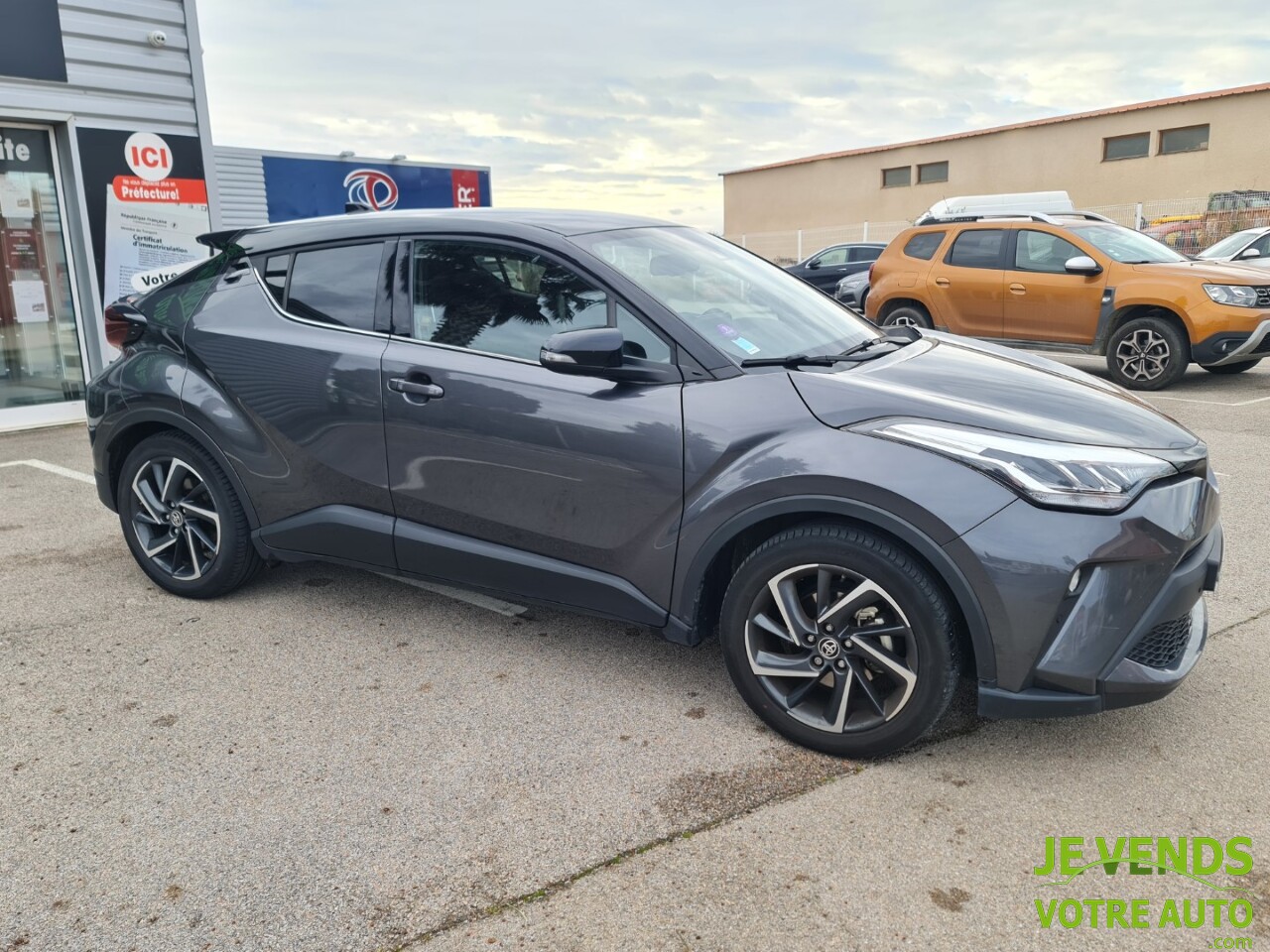 TOYOTA C-HR