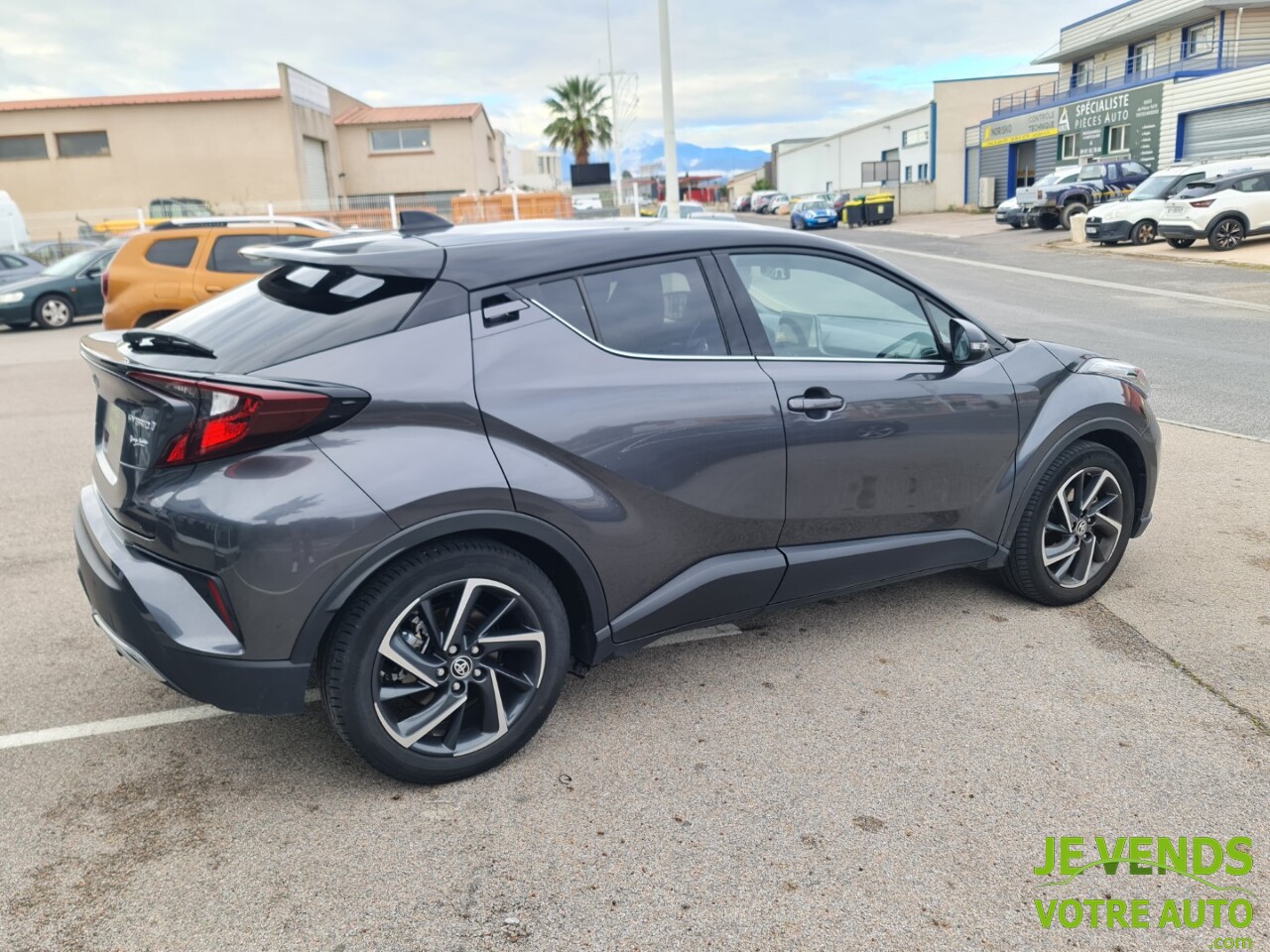 TOYOTA C-HR