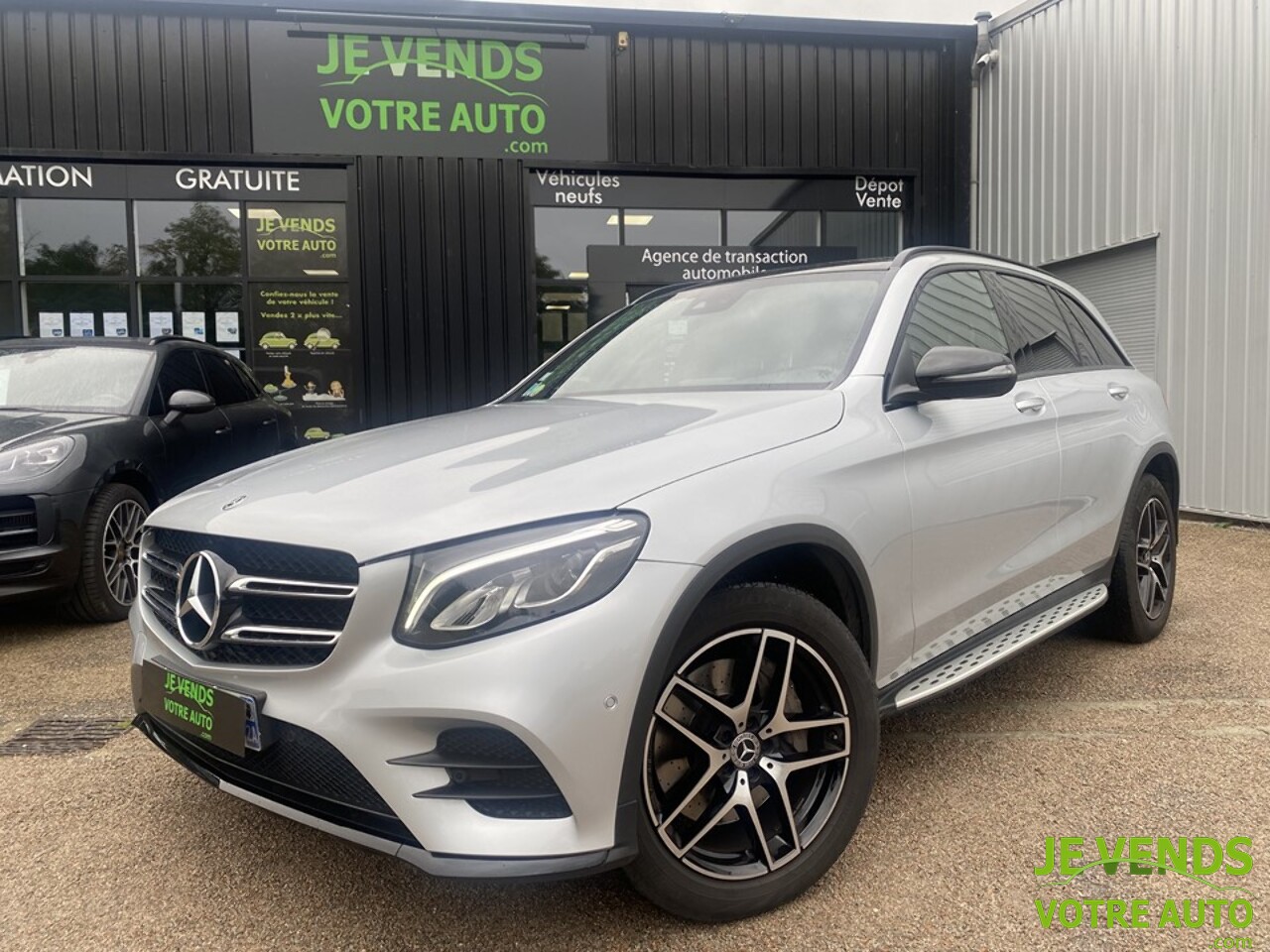 MERCEDES GLC