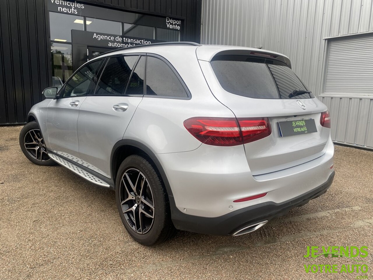 MERCEDES GLC