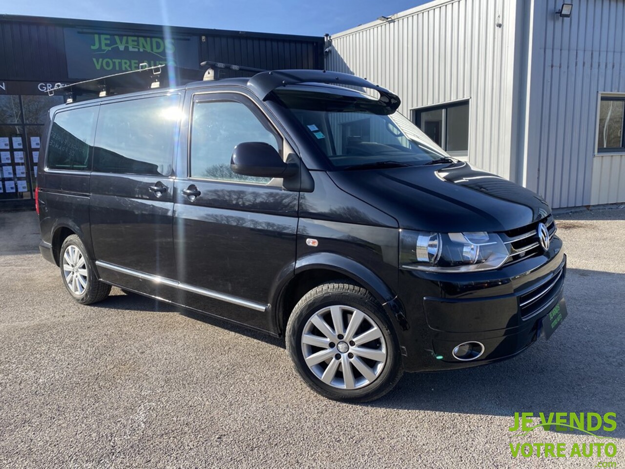 VOLKSWAGEN Multivan