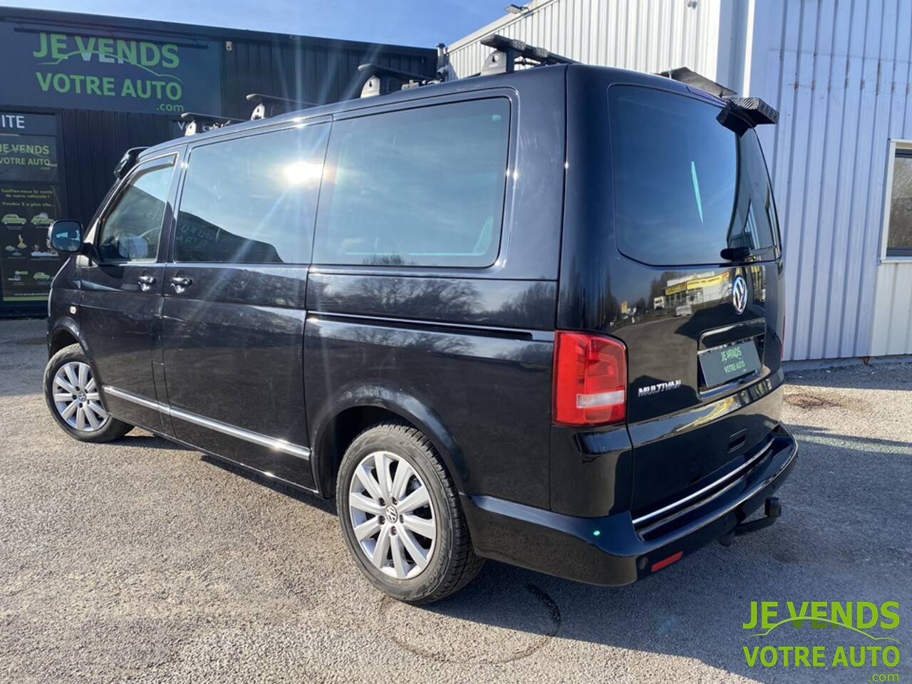 VOLKSWAGEN Multivan
