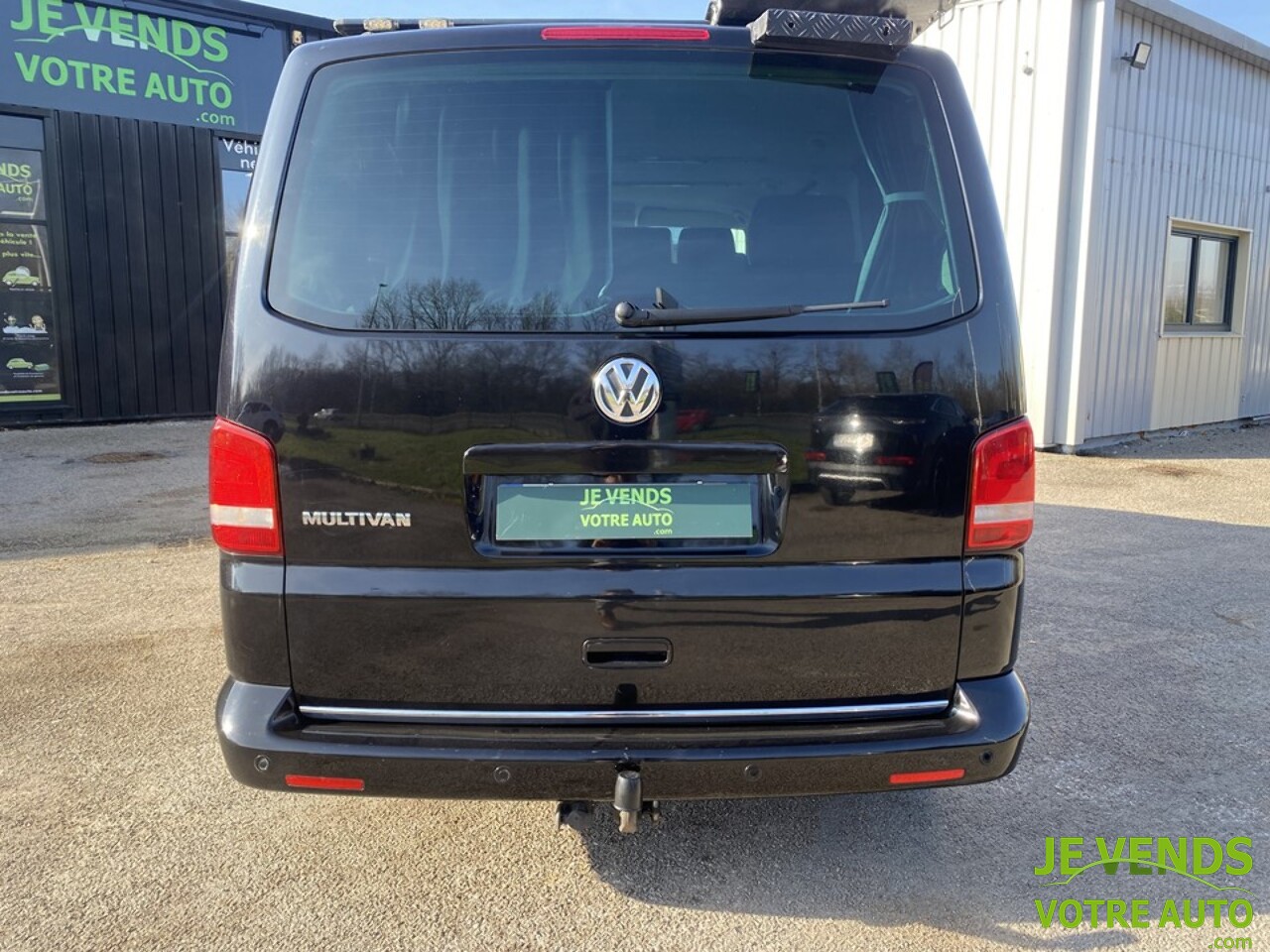 VOLKSWAGEN Multivan