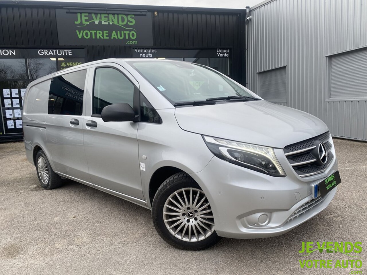 MERCEDES VITO