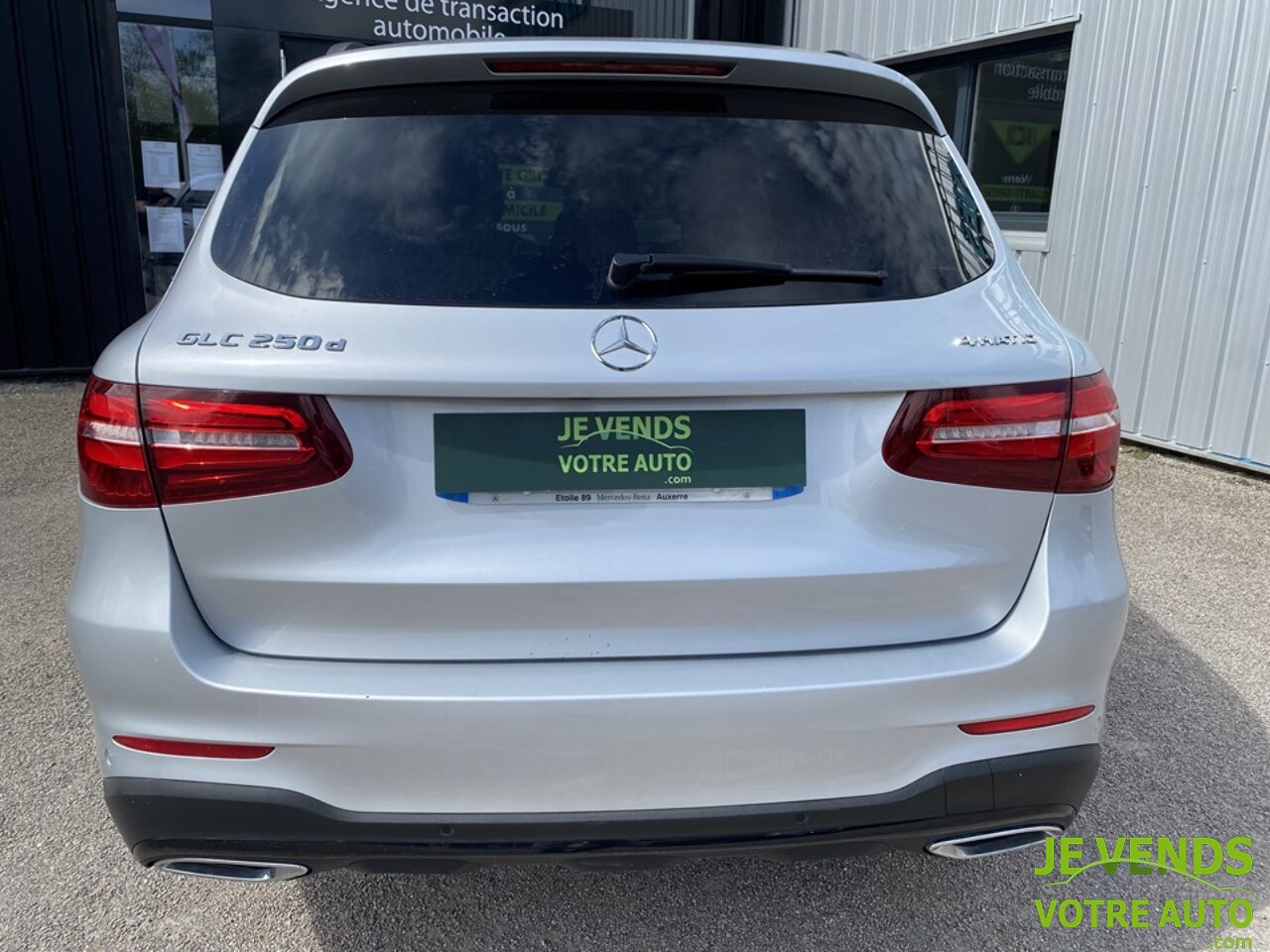 MERCEDES GLC