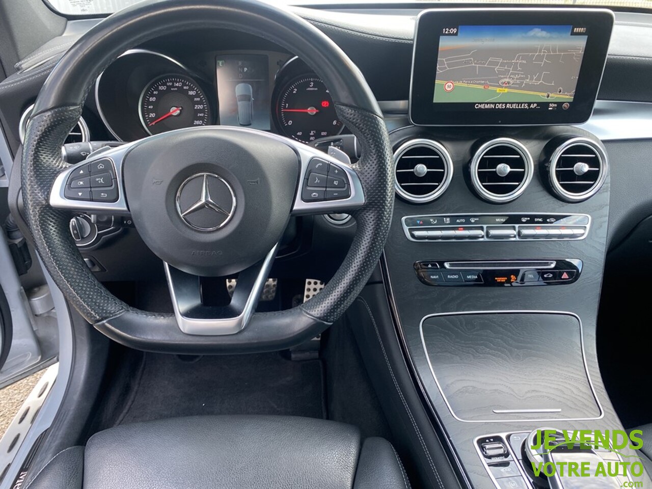 MERCEDES GLC