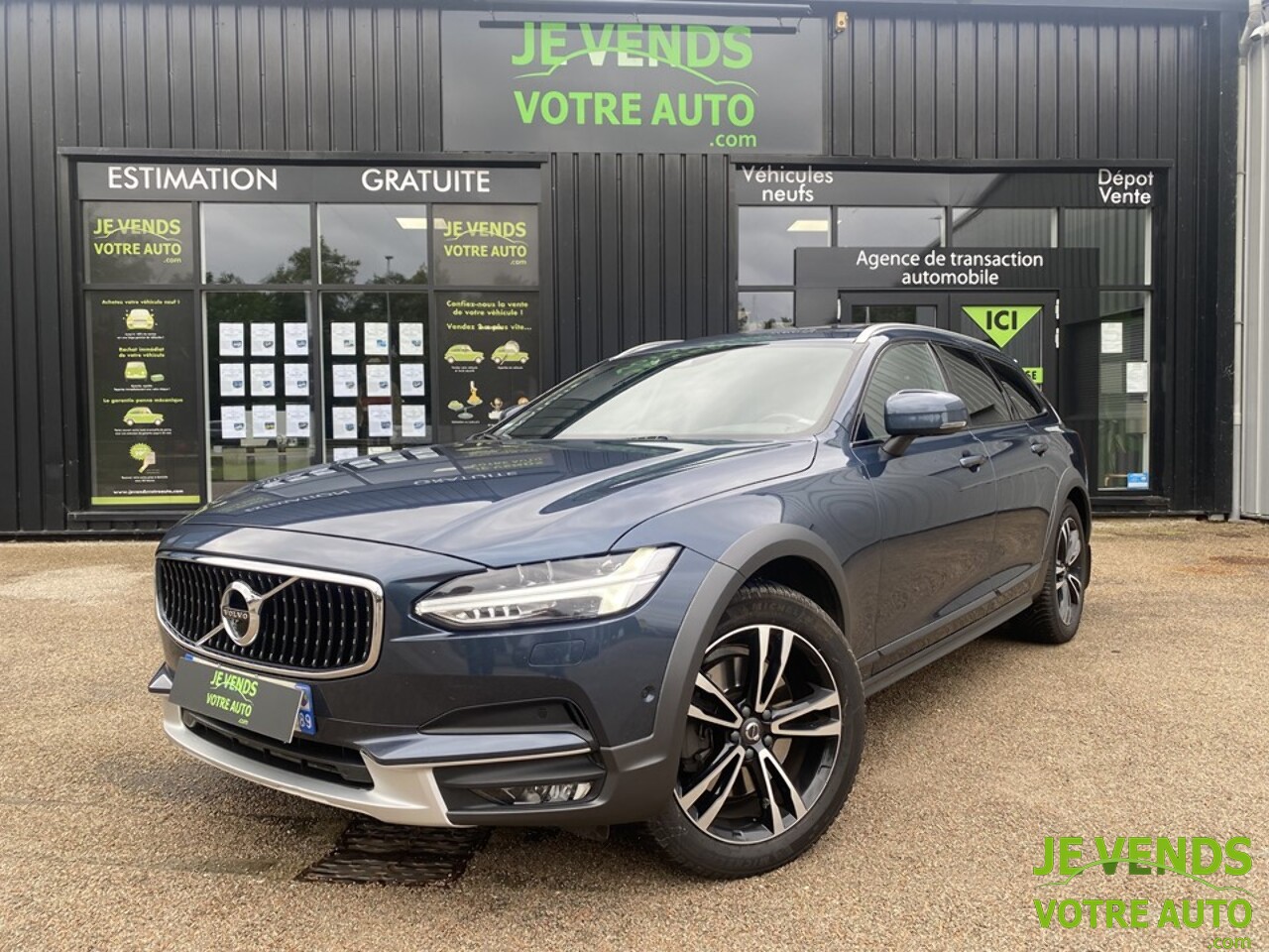 VOLVO V90 Cross Country