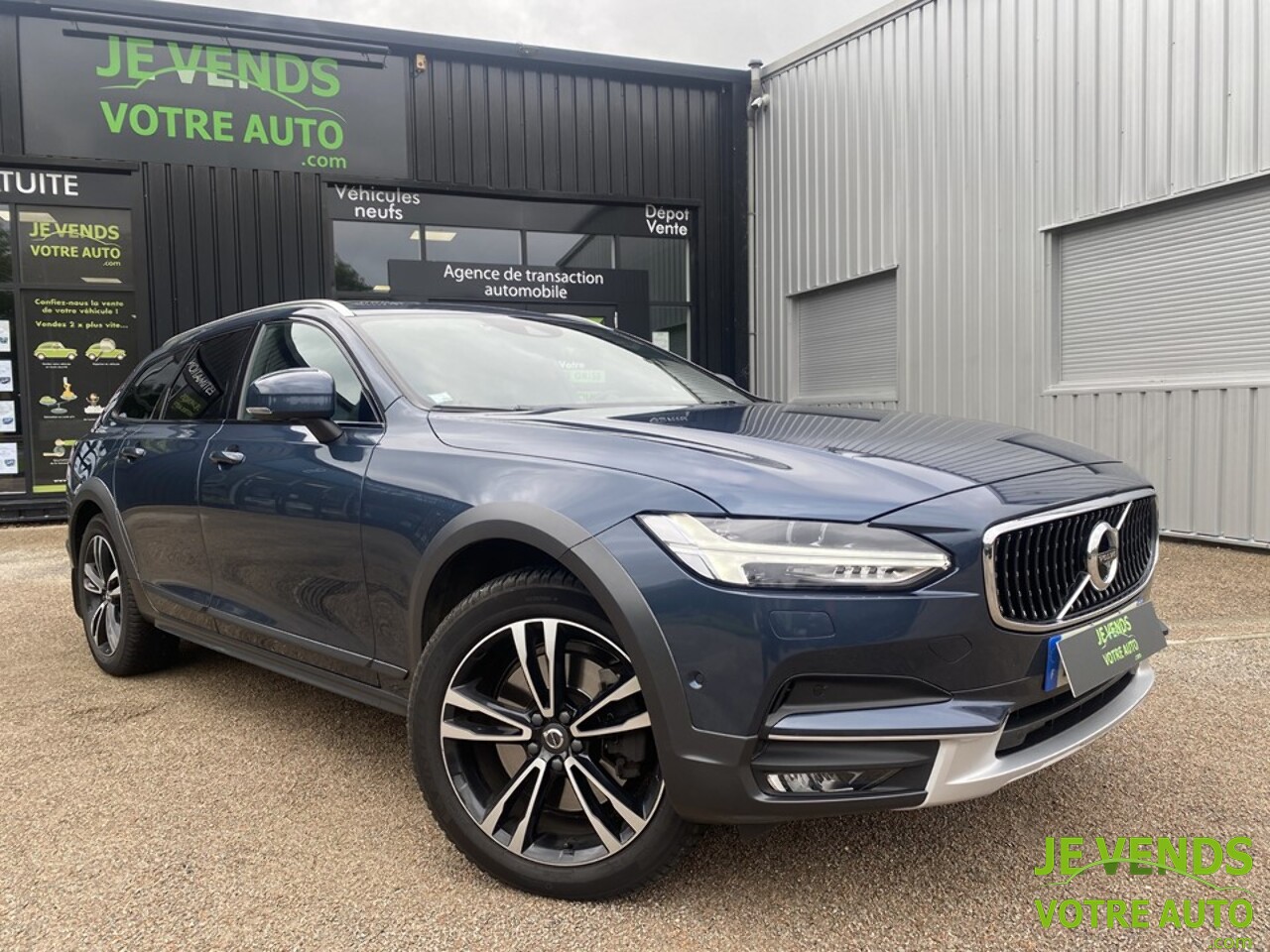 VOLVO V90 Cross Country