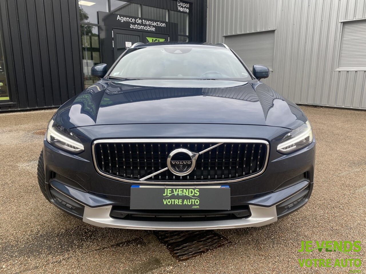 VOLVO V90 Cross Country