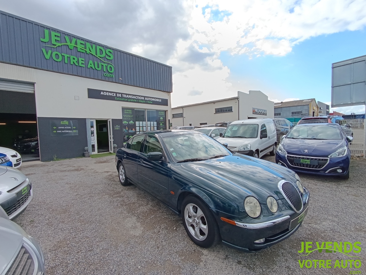 JAGUAR S-TYPE