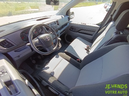 TOYOTA PROACE