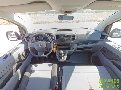 TOYOTA PROACE