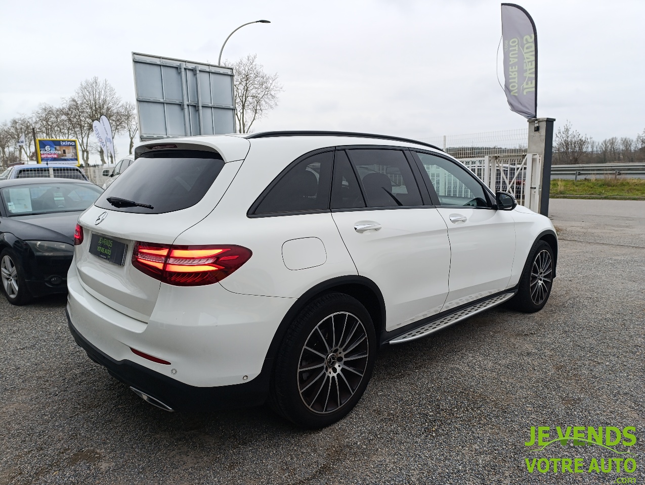 MERCEDES GLC