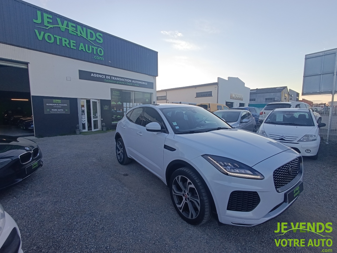 JAGUAR E-PACE