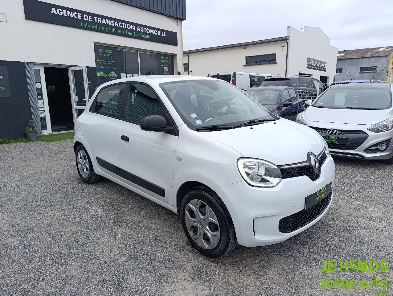 RENAULT TWINGO
