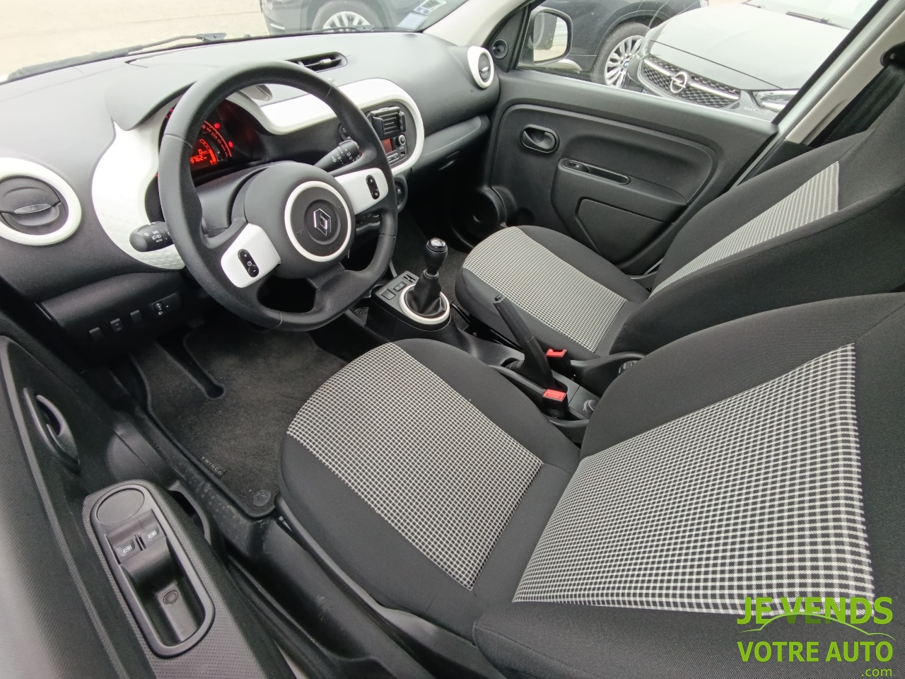 RENAULT TWINGO