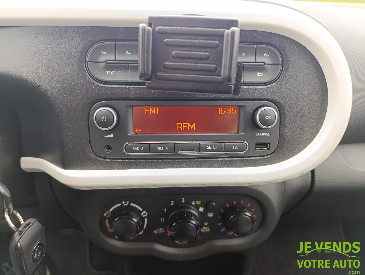 RENAULT TWINGO