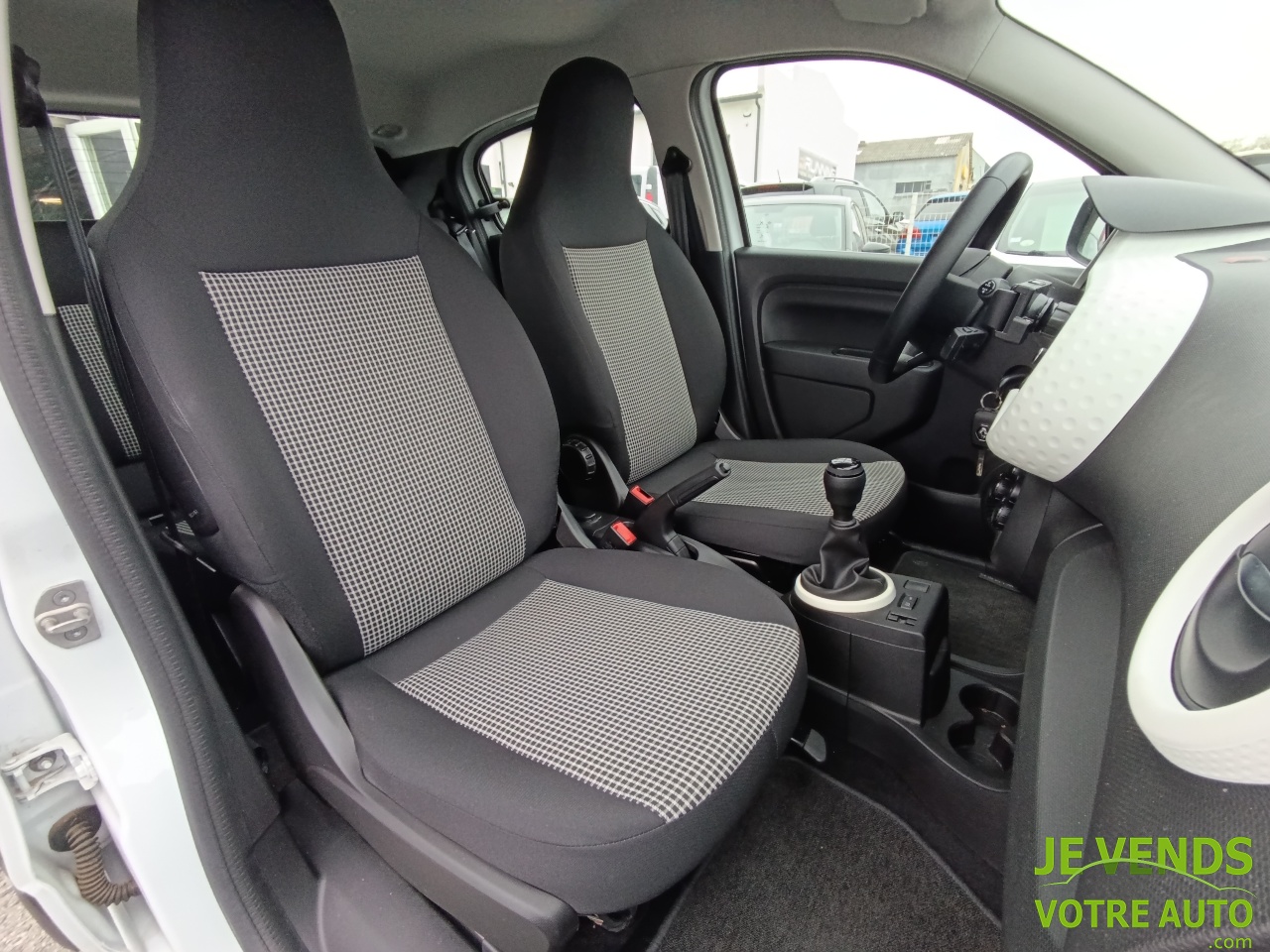 RENAULT TWINGO