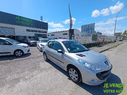 PEUGEOT 206+