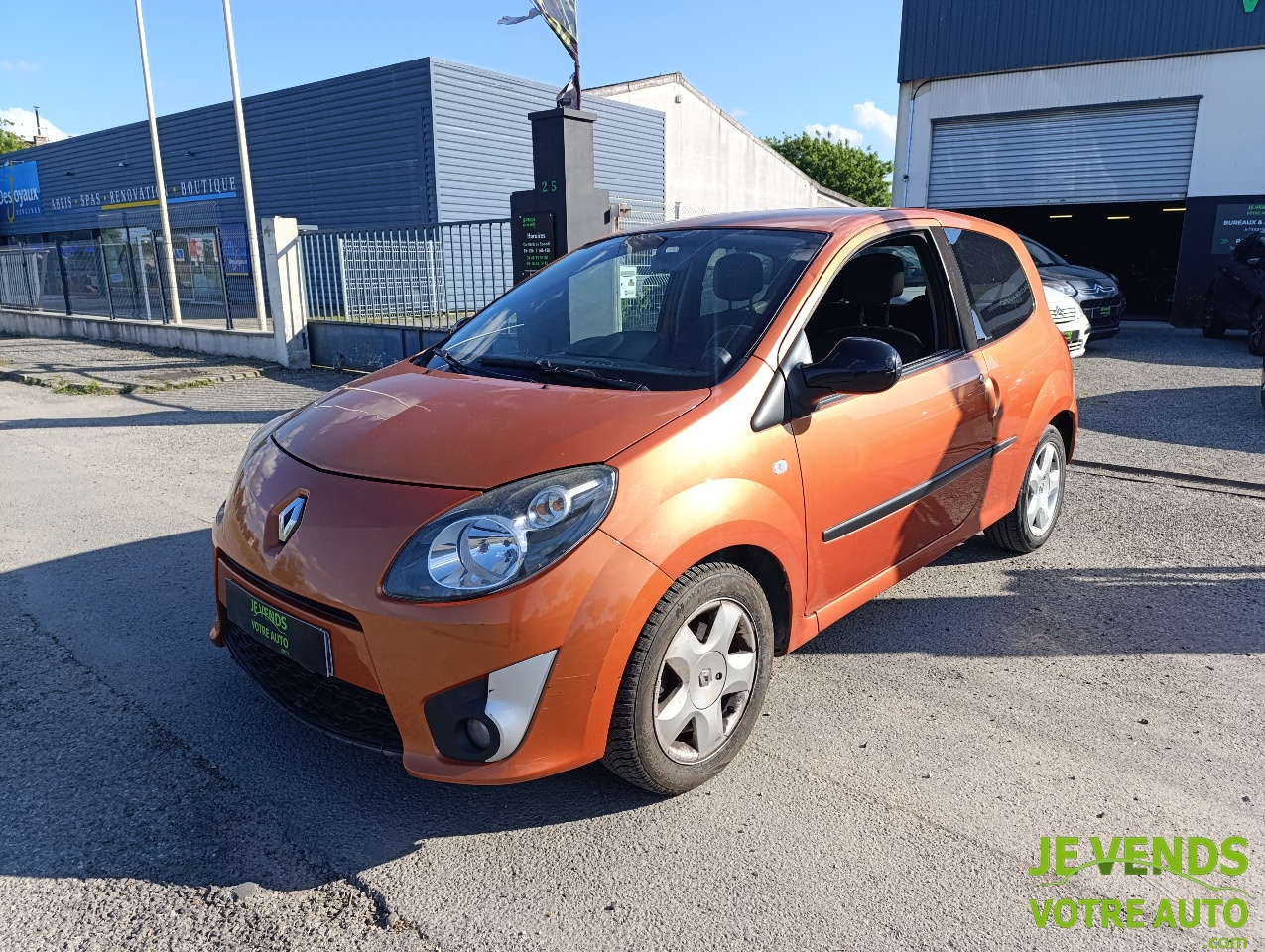 RENAULT TWINGO