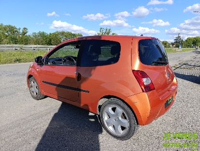 RENAULT TWINGO
